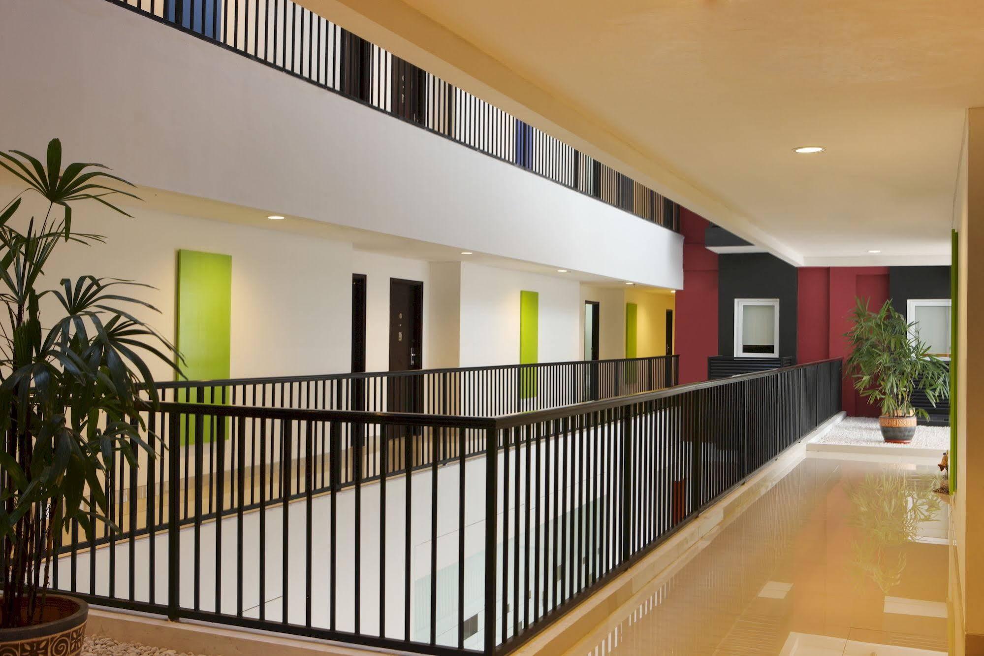 Amaris Hotel Маланг Экстерьер фото