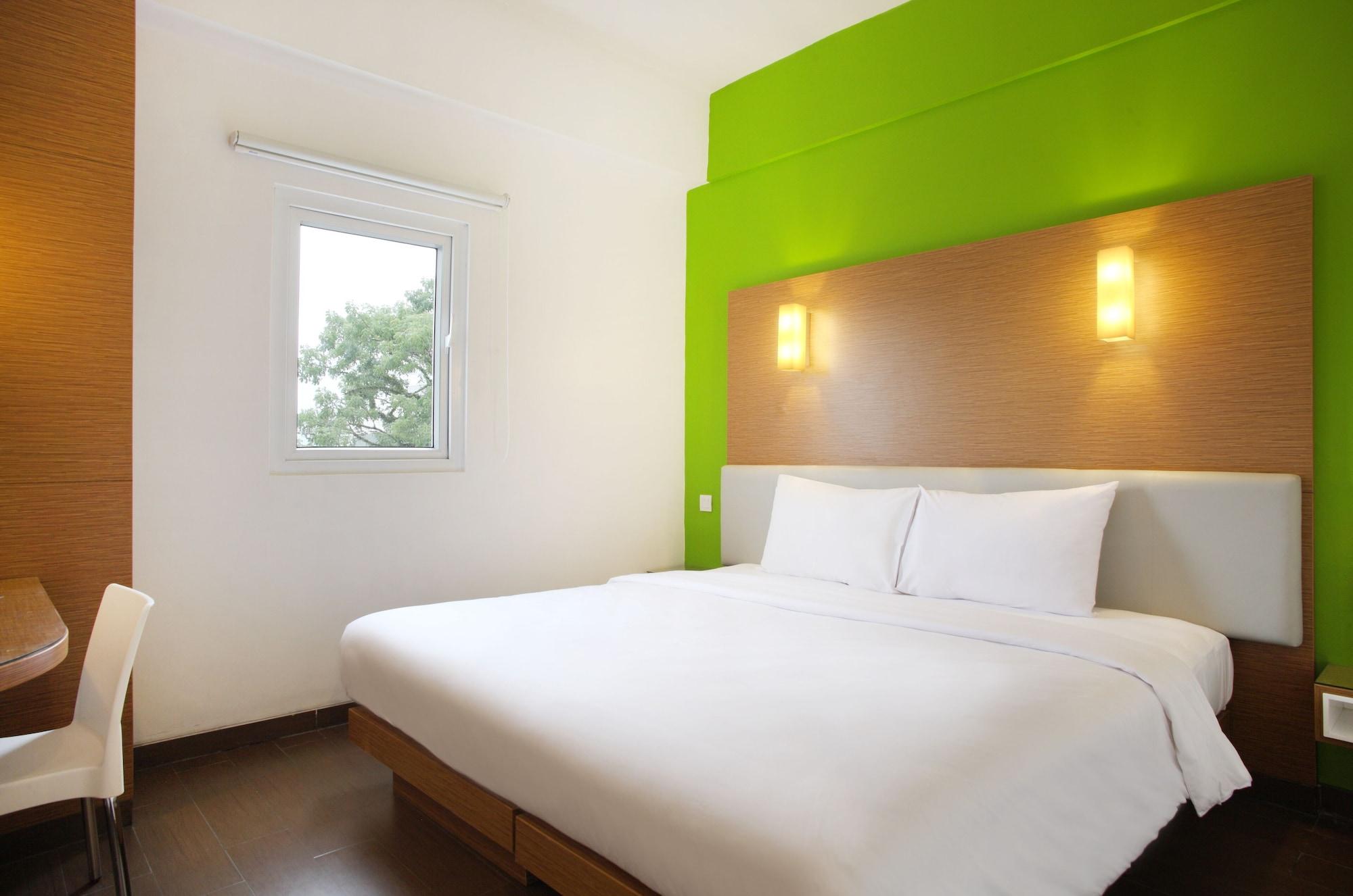Amaris Hotel Маланг Экстерьер фото