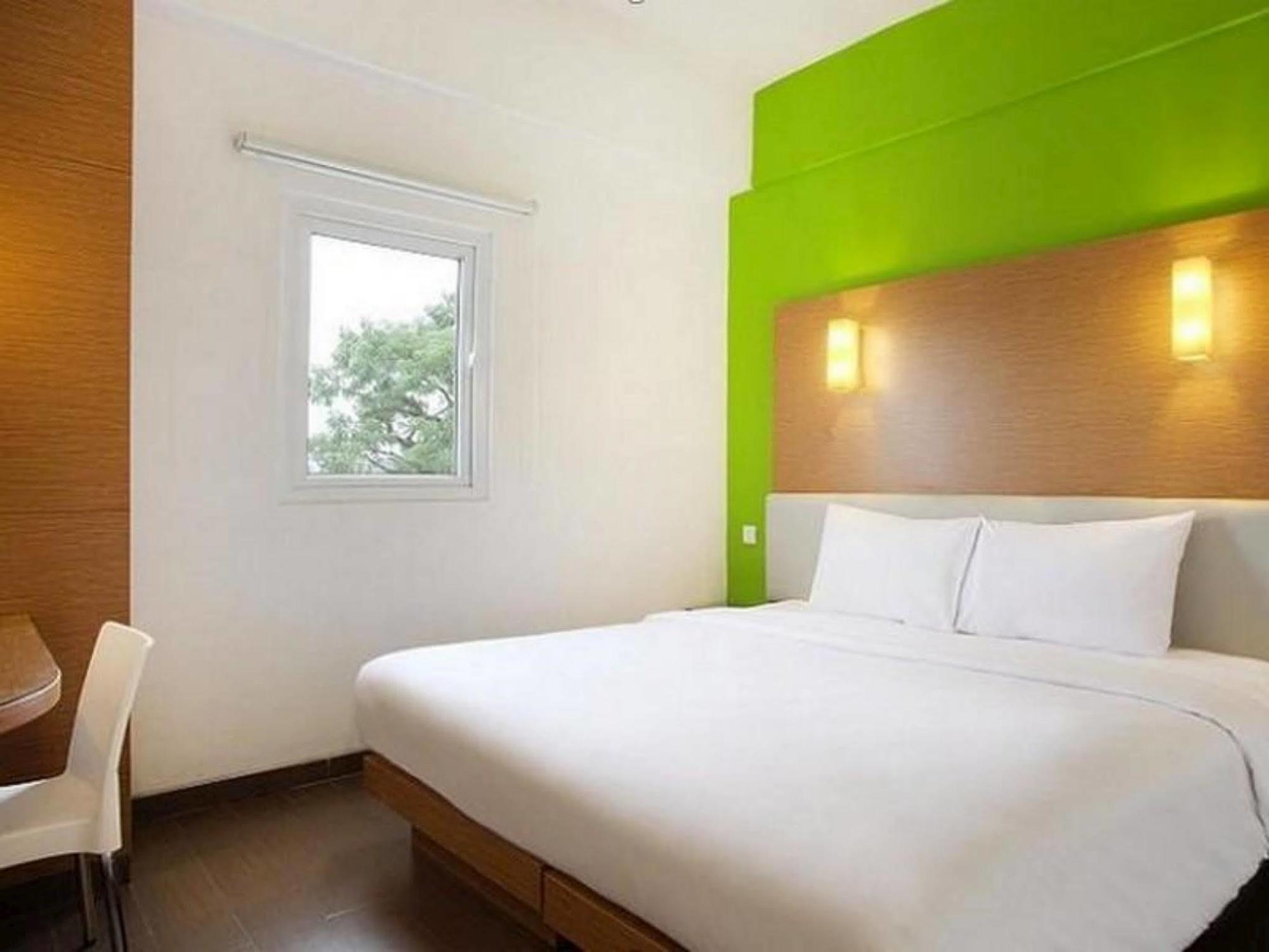 Amaris Hotel Маланг Экстерьер фото